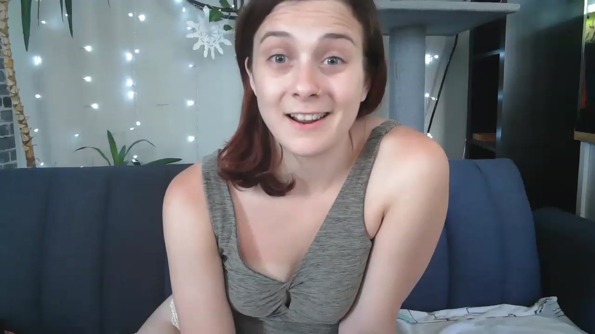 Gallery image thumbnail from AriaFields's myfreecams stream on, 03/23/2023, 19:49 image 8 of 20
