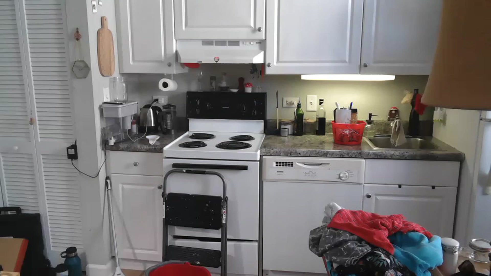 Gallery image thumbnail from AriaFields's myfreecams stream on, 04/20/2023, 16:09 image 19 of 20