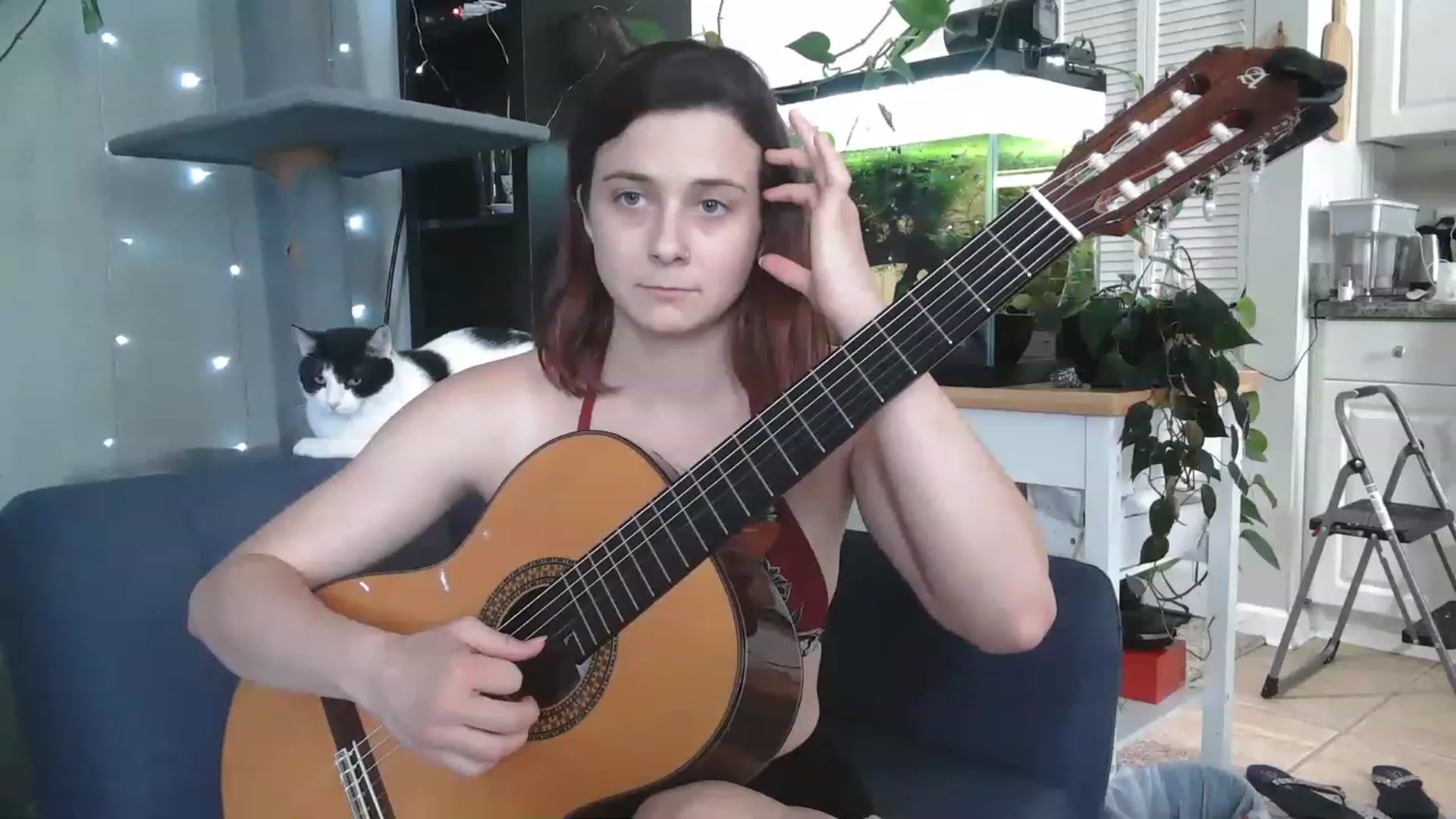 Gallery image thumbnail from AriaFields's myfreecams stream on, 04/21/2023, 18:32 image 11 of 20
