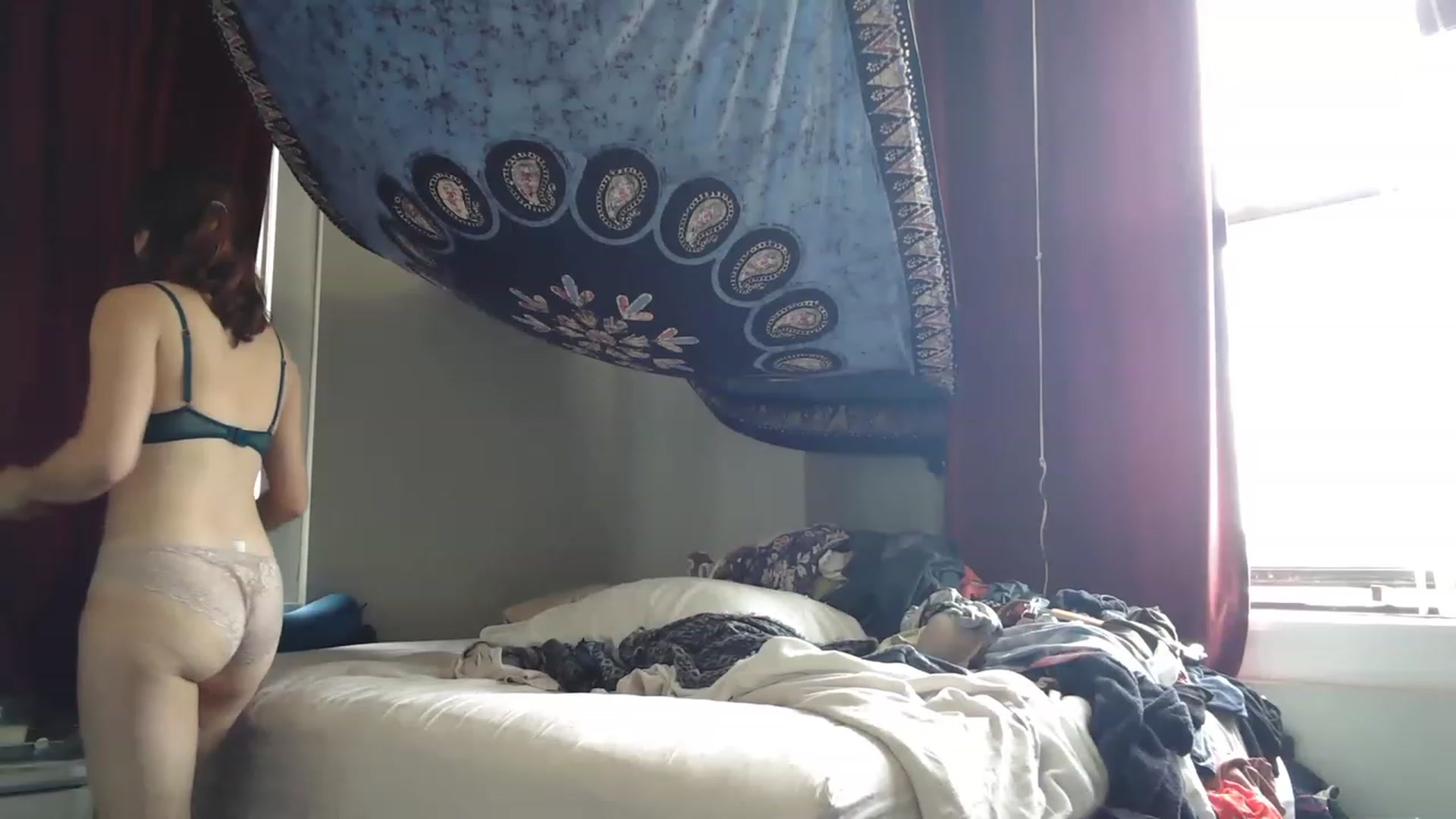 Gallery image thumbnail from AriaFields's myfreecams stream on, 06/12/2023, 17:27 image 17 of 20