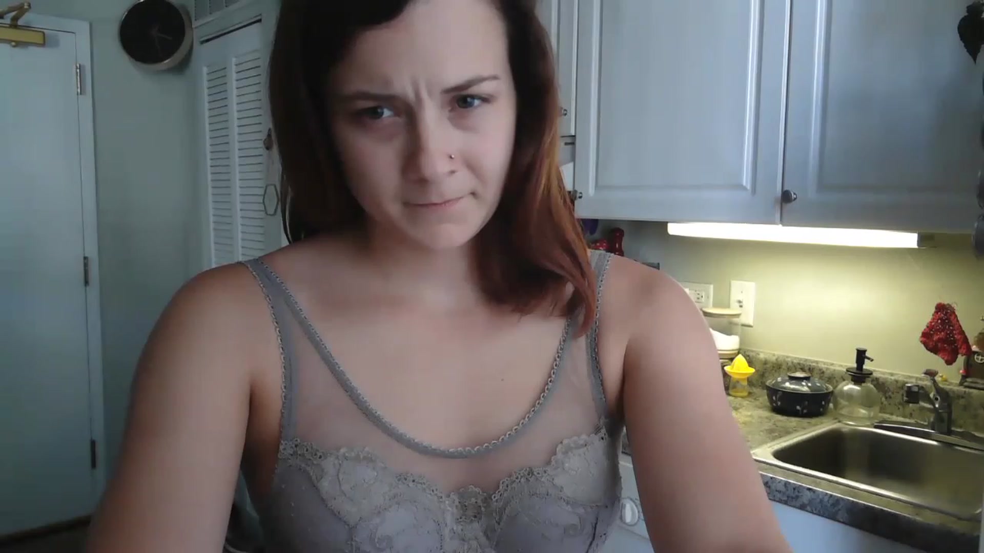 Gallery image thumbnail from AriaFields's myfreecams stream on, 06/13/2023, 20:00 image 10 of 20