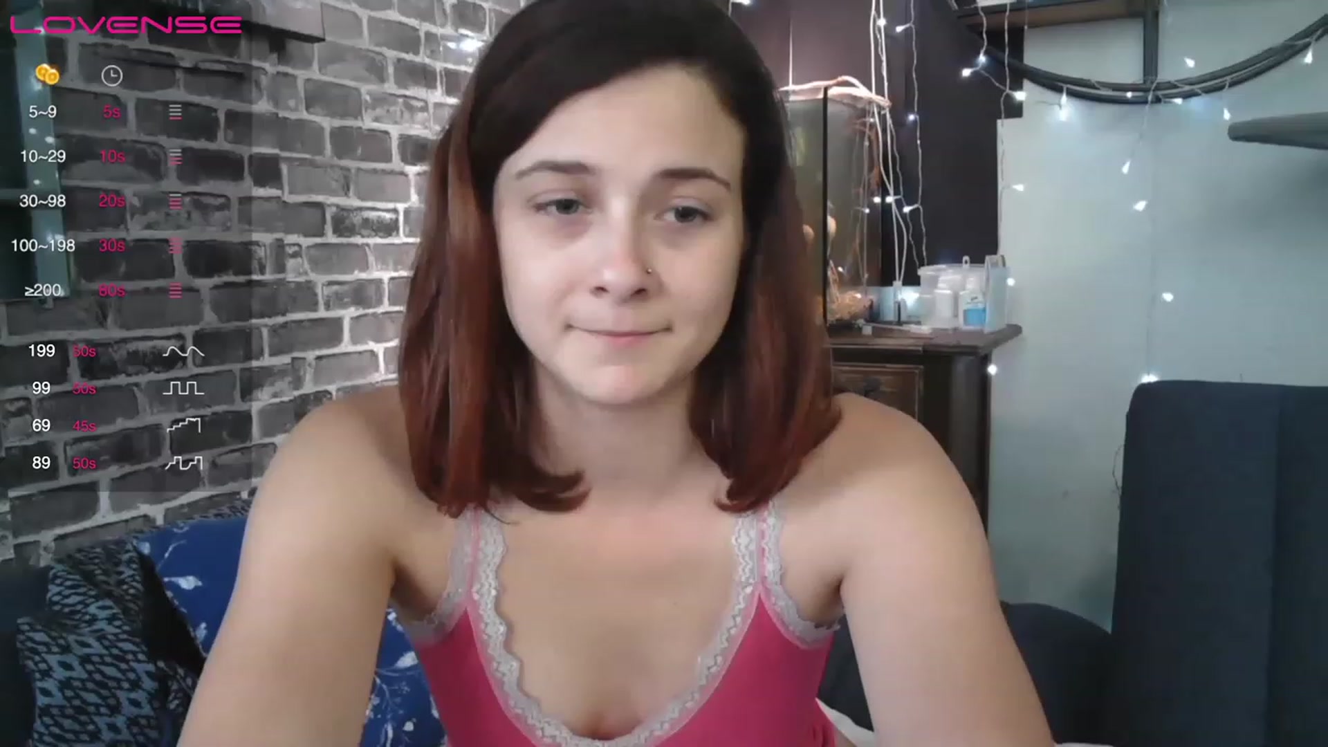 Gallery image thumbnail from AriaFields's myfreecams stream on, 06/22/2023, 17:43 image 6 of 20