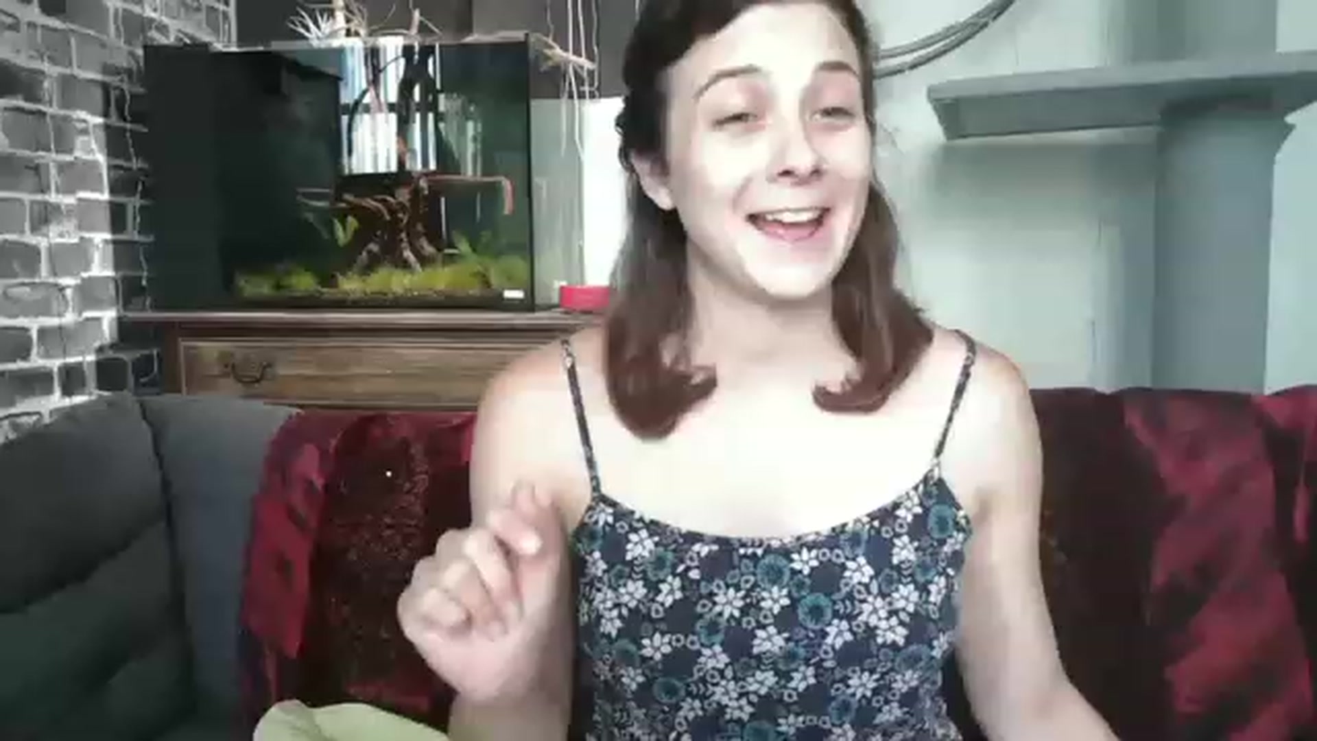 Gallery image thumbnail from AriaFields's myfreecams stream on, 08/04/2023, 17:35 image 16 of 20