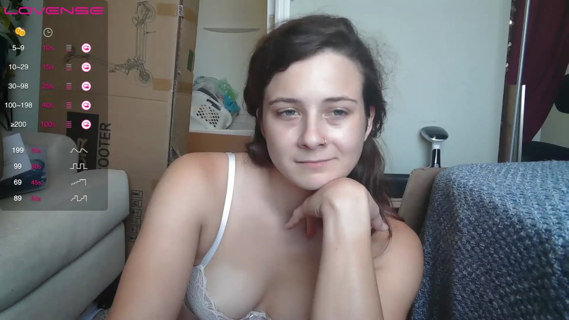 Gallery image thumbnail from AriaFields's myfreecams stream on, 08/07/2023, 18:21 image 15 of 20