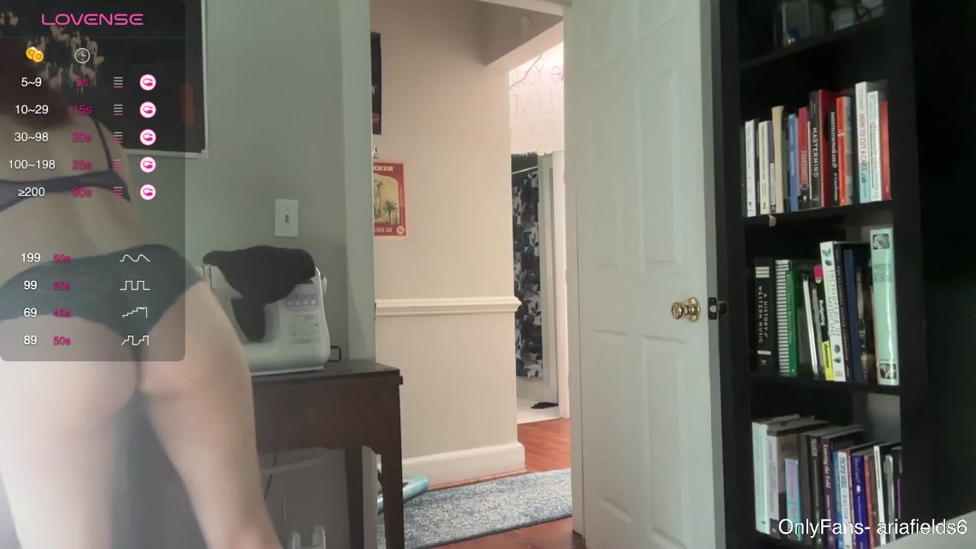 Gallery image thumbnail from AriaFields's myfreecams stream on, 05/14/2024, 18:06 image 18 of 20