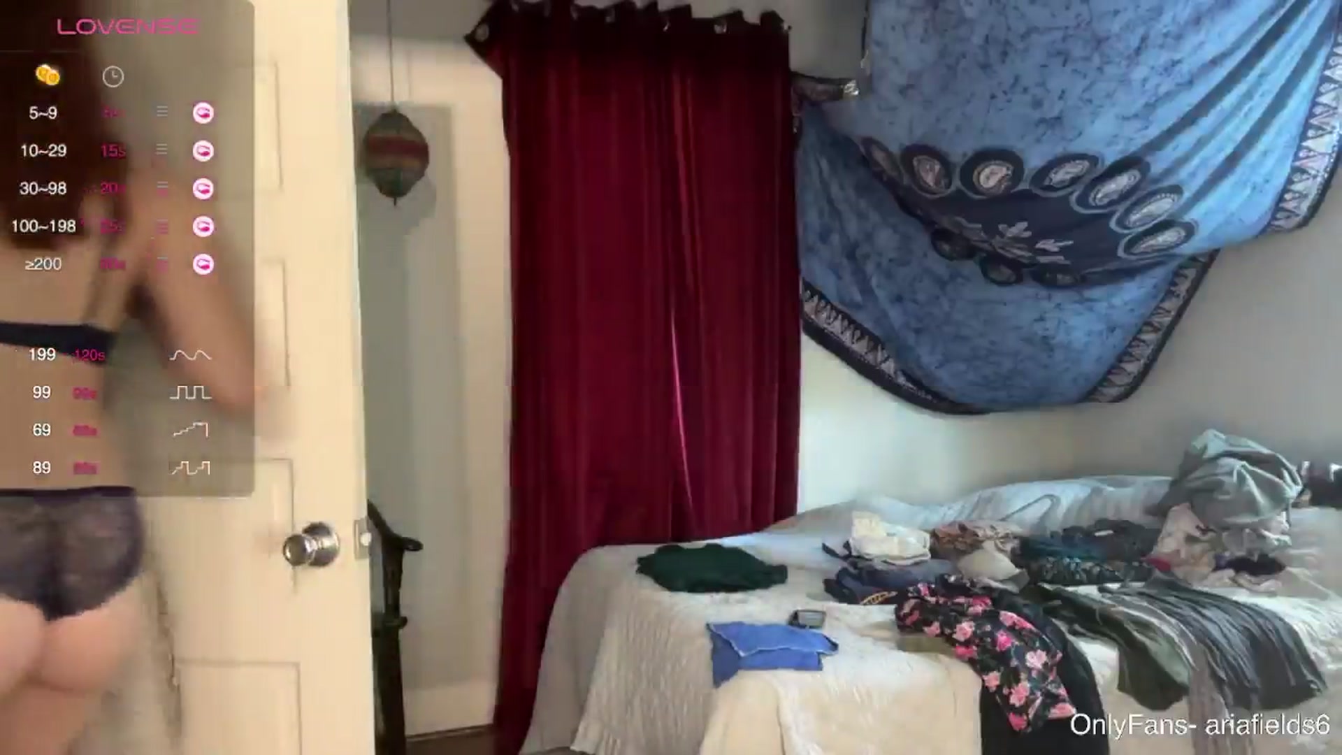 Gallery image thumbnail from AriaFields's myfreecams stream on, 05/29/2024, 19:47 image 13 of 20