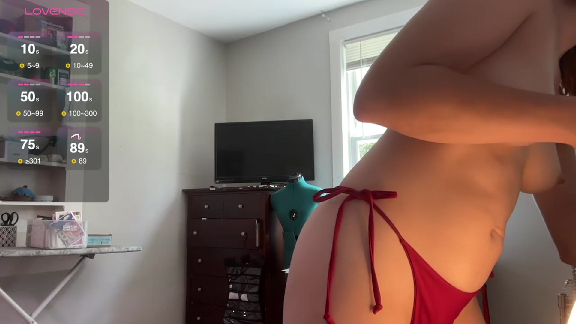 Gallery image thumbnail from AriaFields's myfreecams stream on, 08/12/2024, 18:21 image 8 of 20
