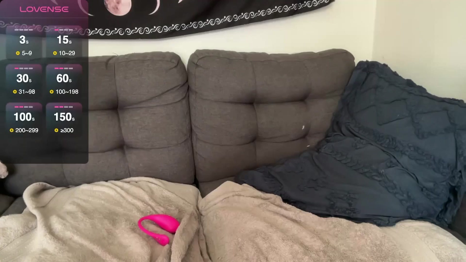 Gallery image thumbnail from AriaFields's myfreecams stream on, 04/10/2025, 21:07 image 16 of 20