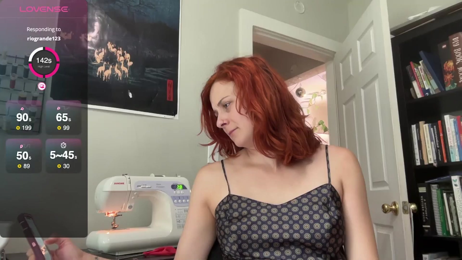 Gallery image thumbnail from AriaFields's myfreecams stream on, 04/22/2025, 18:37 image 20 of 20