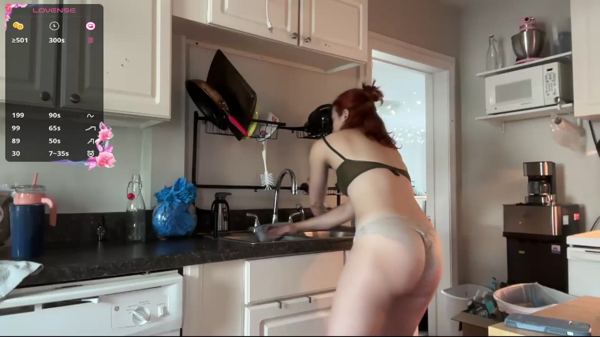 Gallery image thumbnail from AriaFields's myfreecams stream on, 03/11/2026, 17:47 image 14 of 20