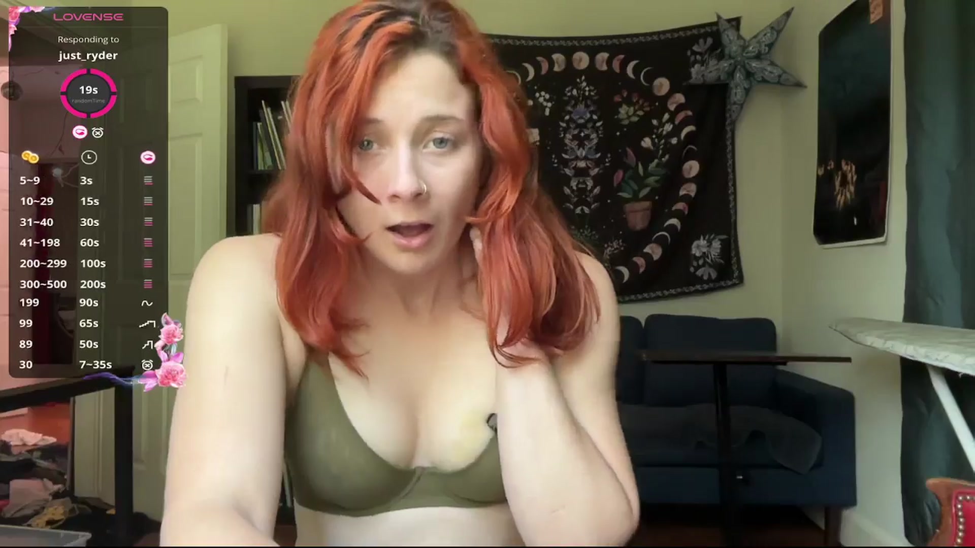 Gallery image thumbnail from AriaFields's myfreecams stream on, 04/08/2026, 20:36 image 10 of 20