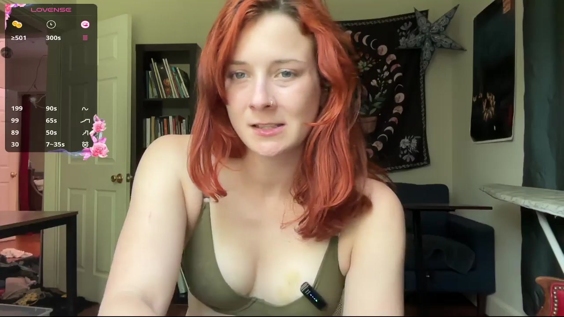 Gallery image thumbnail from AriaFields's myfreecams stream on, 04/08/2026, 20:36 image 9 of 20
