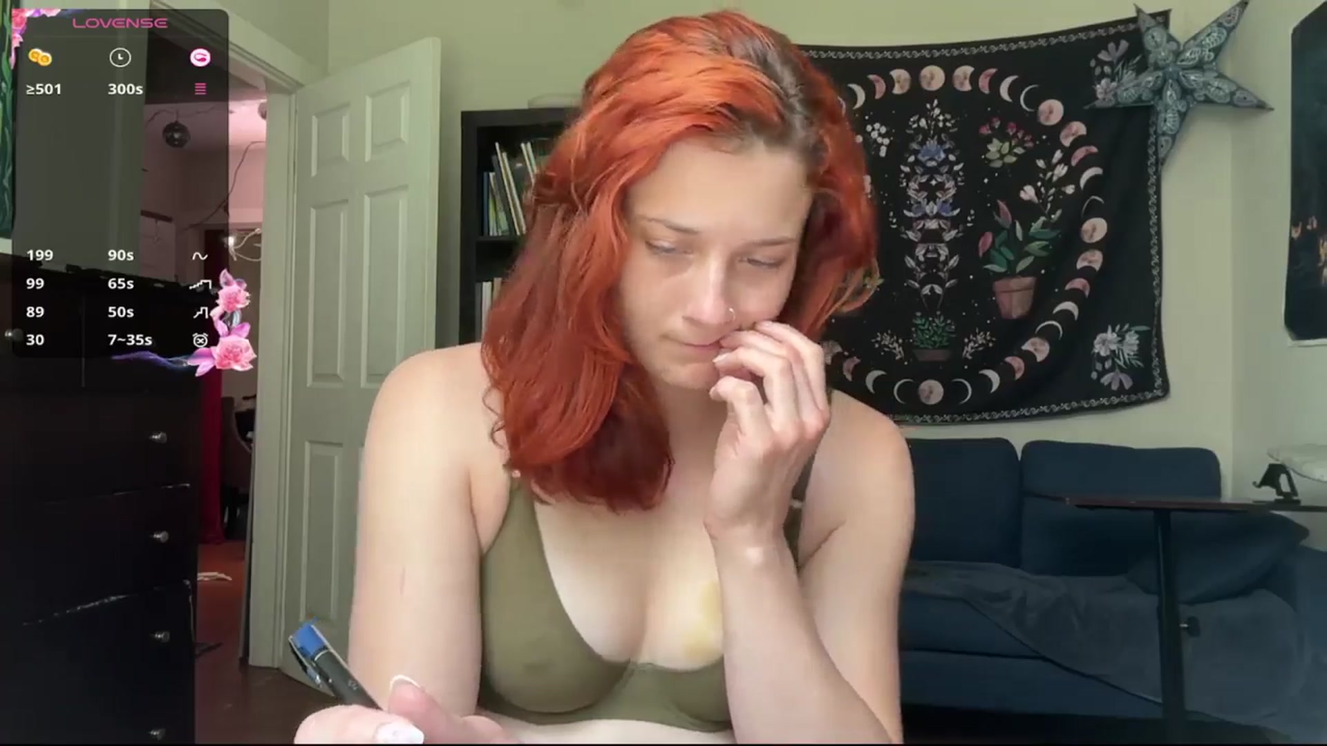 Gallery image thumbnail from AriaFields's myfreecams stream on, 04/10/2026, 20:11 image 11 of 20