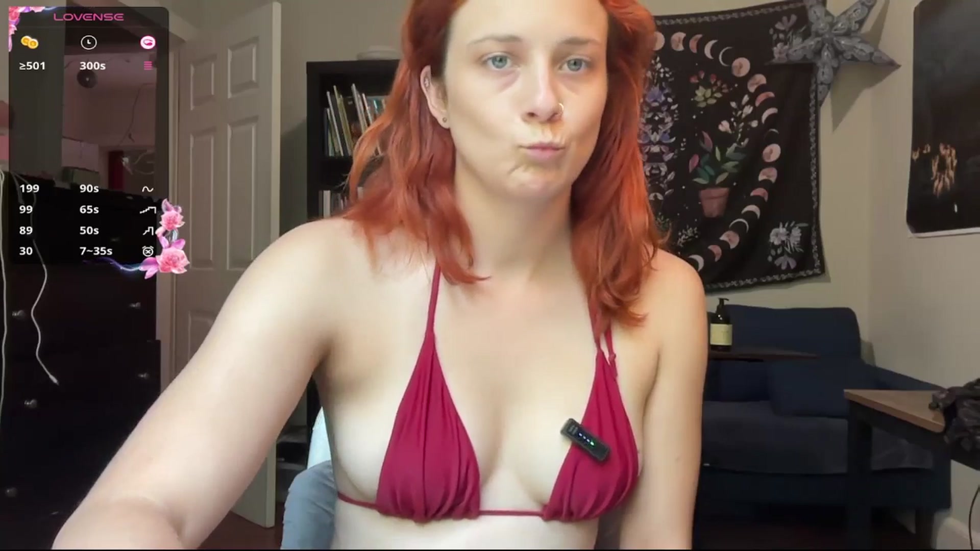 Gallery image thumbnail from AriaFields's myfreecams stream on, 04/16/2026, 15:36 image 2 of 20