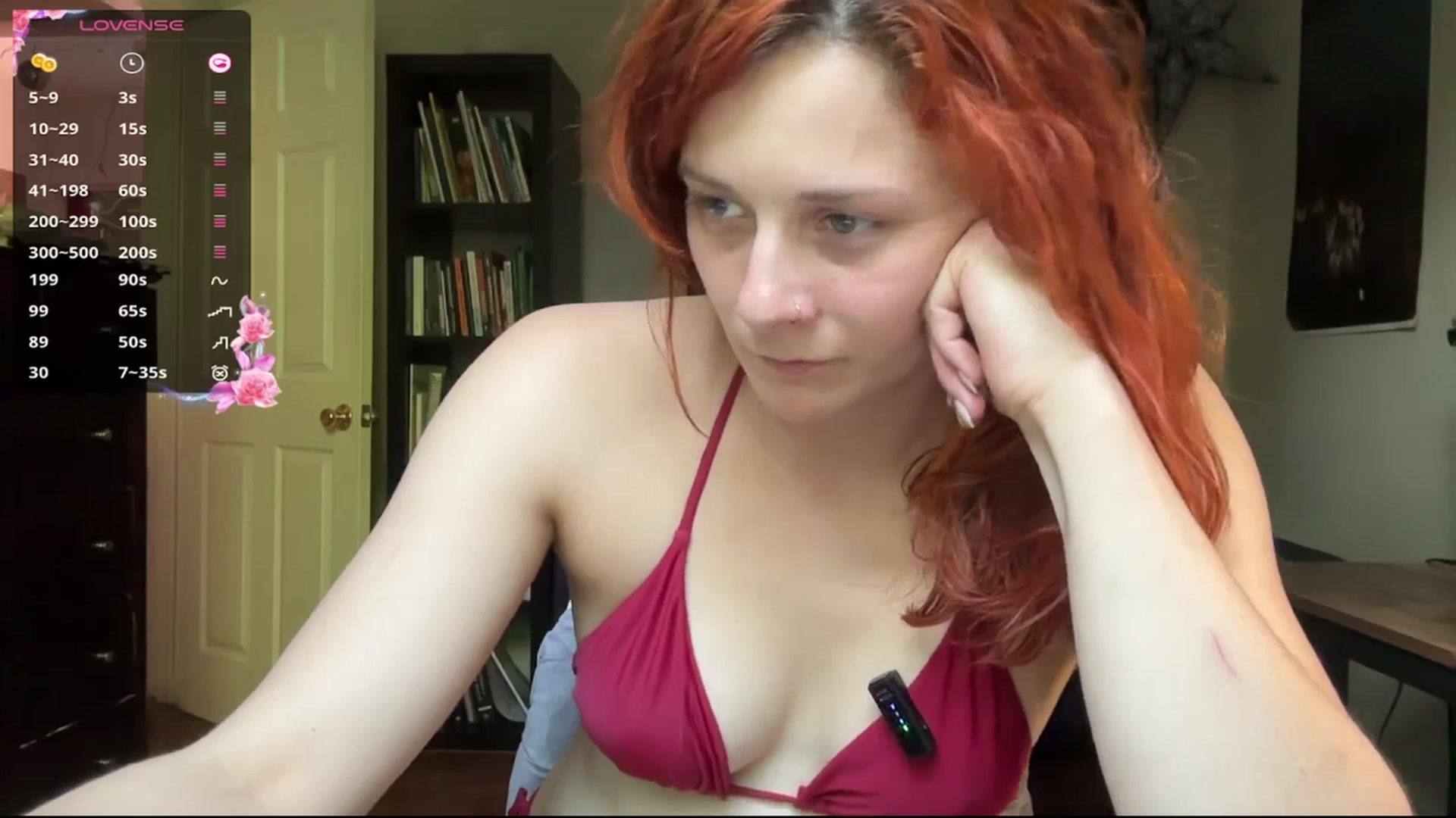Gallery image thumbnail from AriaFields's myfreecams stream on, 04/17/2026, 22:23 image 17 of 20