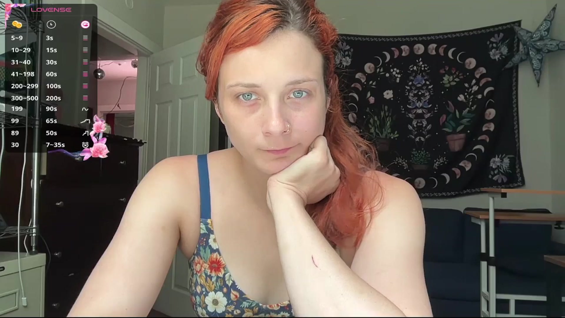 Gallery image thumbnail from AriaFields's myfreecams stream on, 04/20/2026, 18:18 image 4 of 20