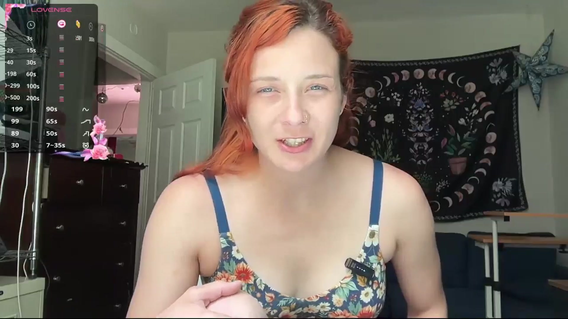 Gallery image thumbnail from AriaFields's myfreecams stream on, 04/20/2026, 18:18 image 20 of 20