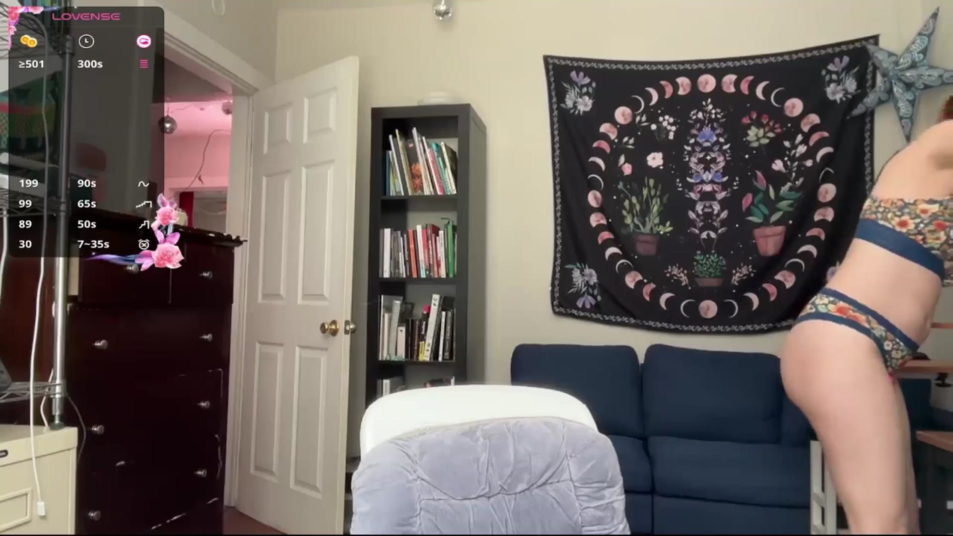 Gallery image thumbnail from AriaFields's myfreecams stream on, 04/20/2026, 18:18 image 6 of 20