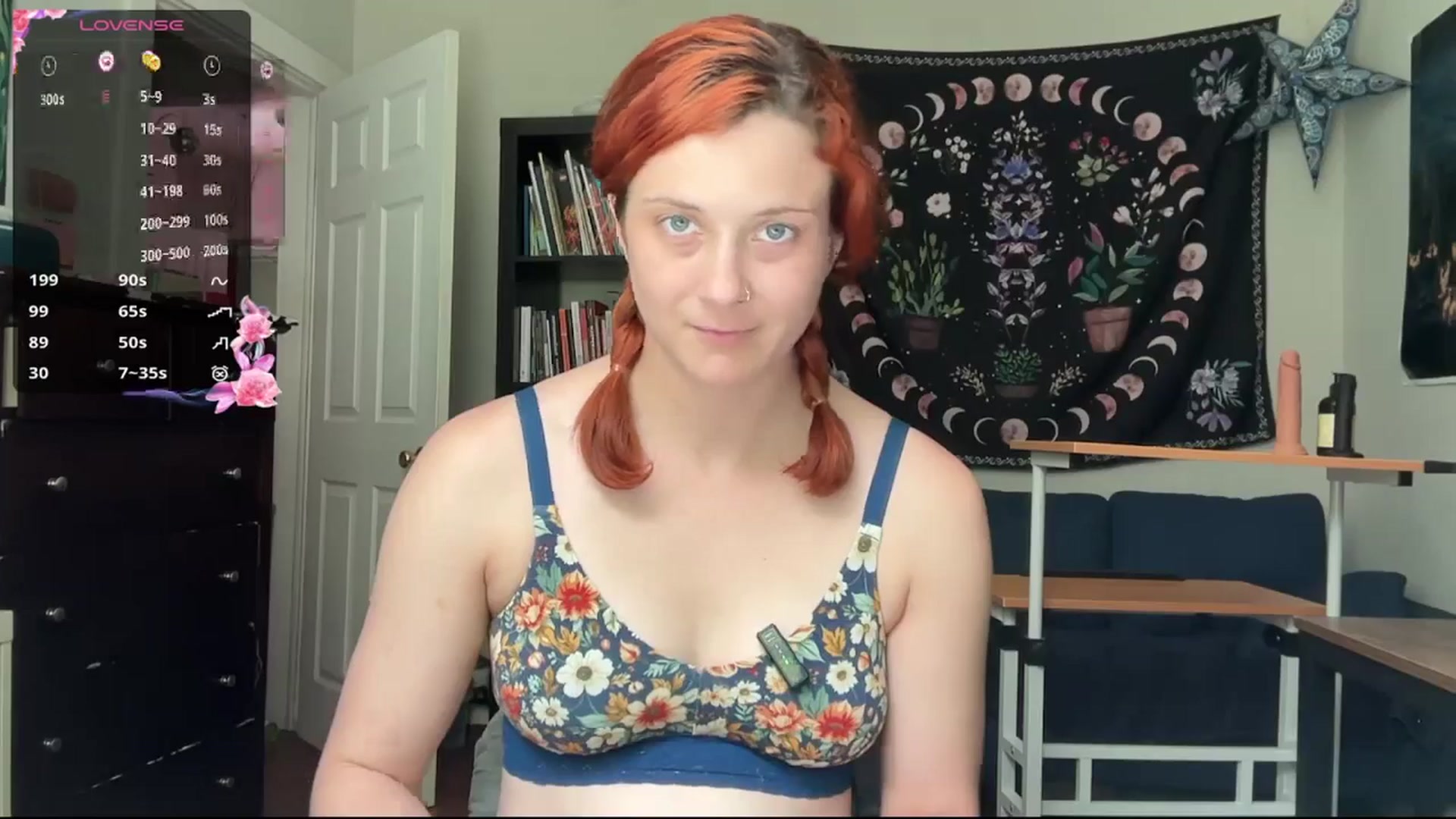 Gallery image thumbnail from AriaFields's myfreecams stream on, 04/21/2026, 18:28 image 6 of 20