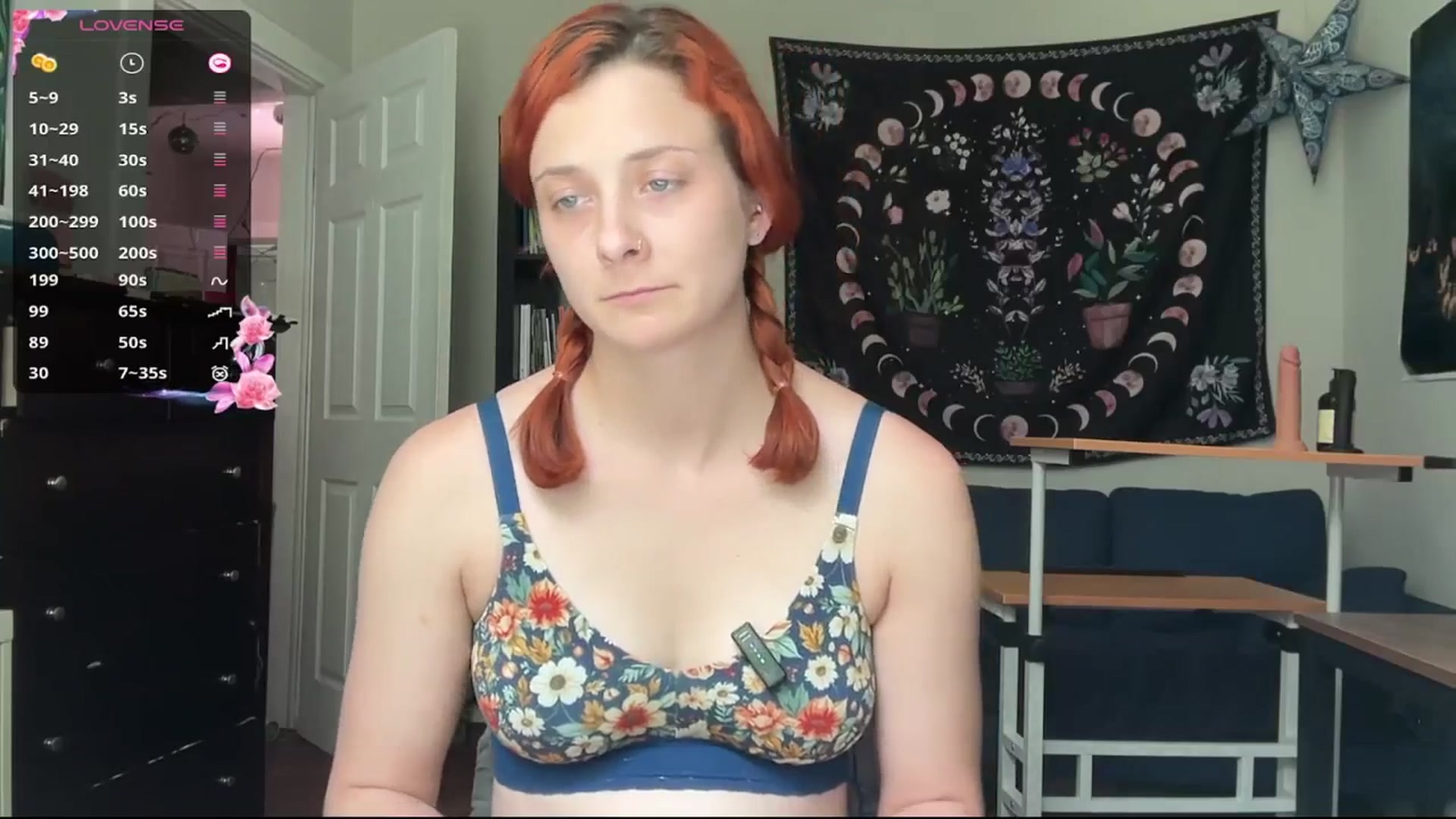 Gallery image thumbnail from AriaFields's myfreecams stream on, 04/21/2026, 18:28 image 19 of 20