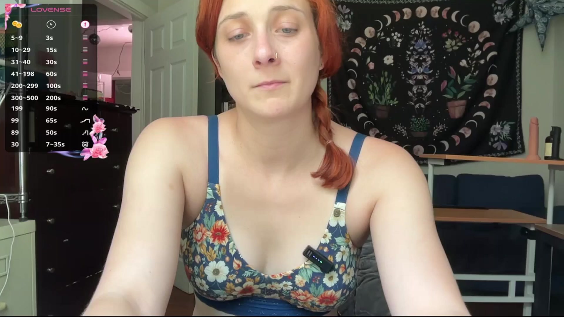 Gallery image thumbnail from AriaFields's myfreecams stream on, 04/21/2026, 20:46 image 8 of 20