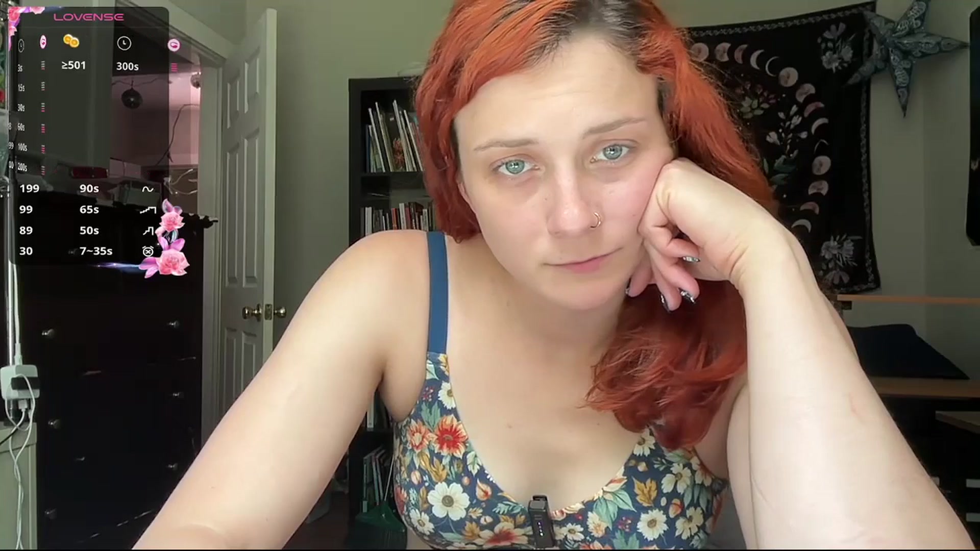 Gallery image thumbnail from AriaFields's myfreecams stream on, 04/27/2026, 18:23 image 15 of 20