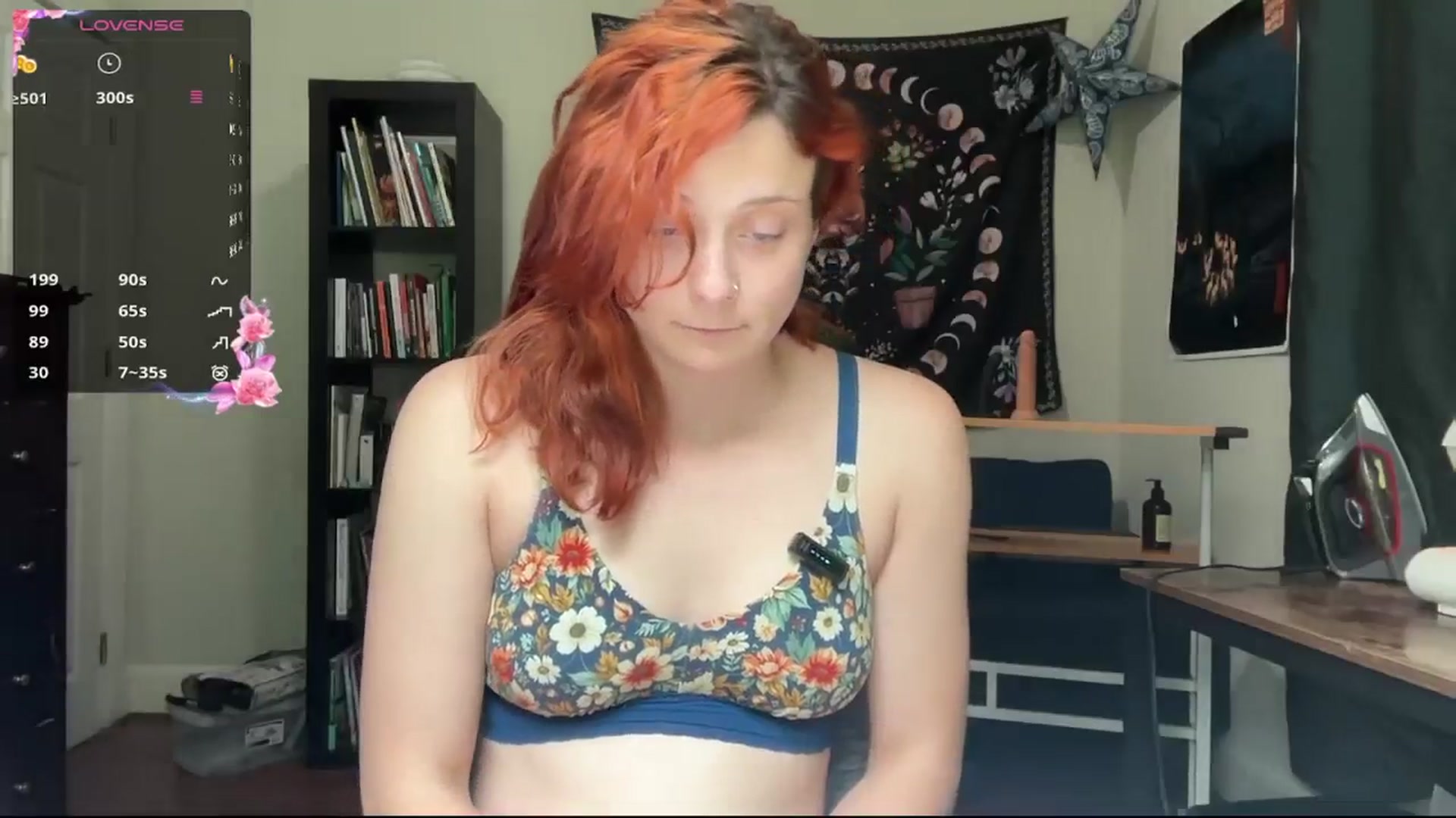 Gallery image thumbnail from AriaFields's myfreecams stream on, 05/01/2026, 19:33 image 11 of 20