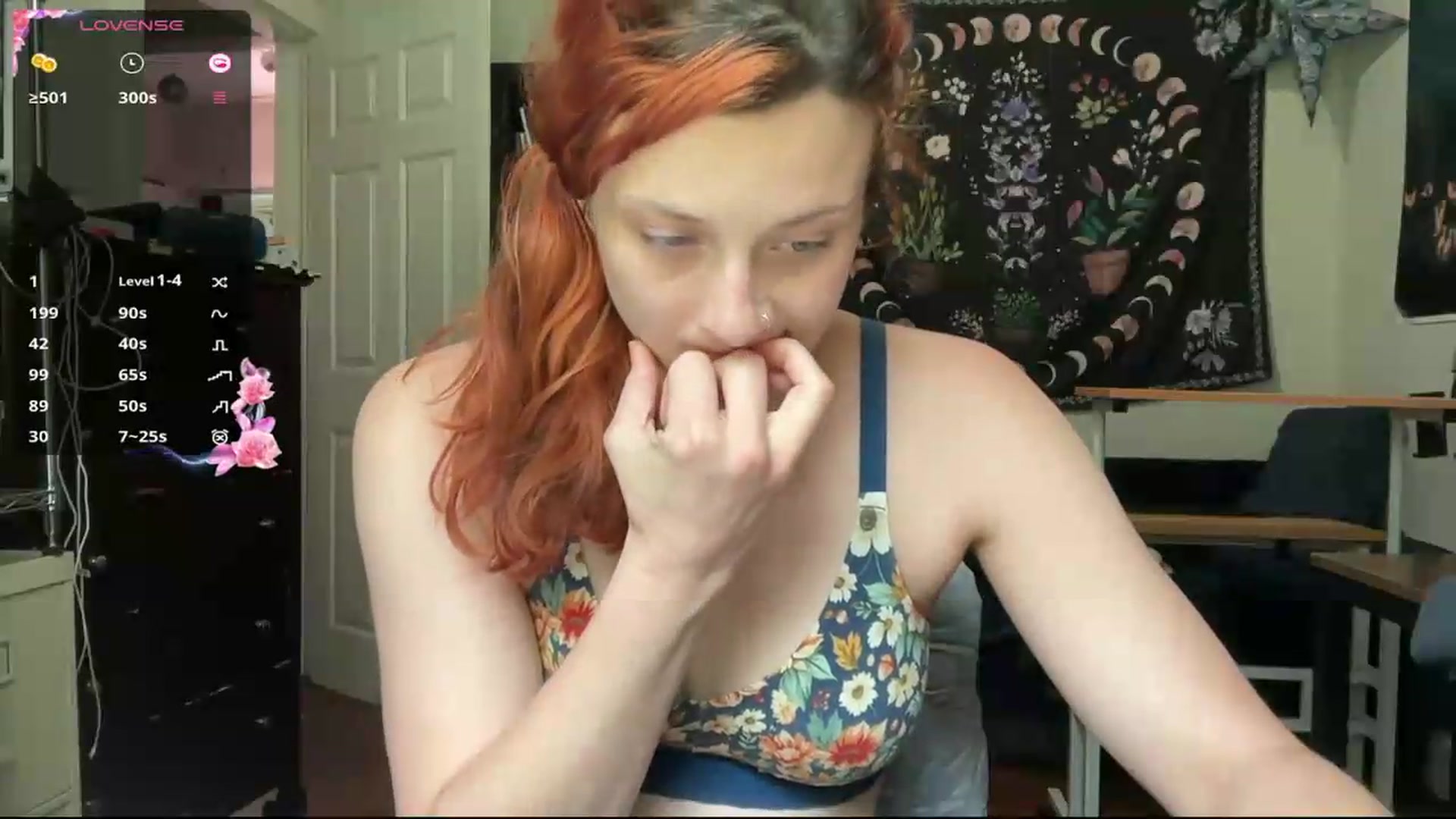 Gallery image thumbnail from AriaFields's myfreecams stream on, 05/28/2026, 21:00 image 13 of 20