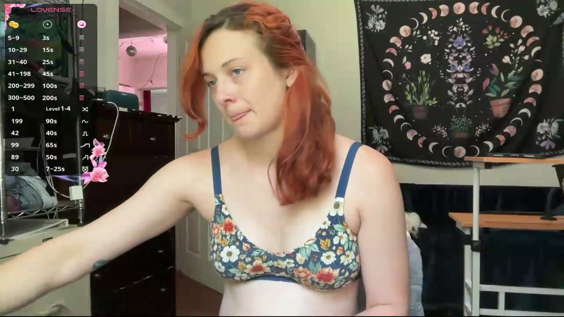 Gallery image thumbnail from AriaFields's myfreecams stream on, 06/04/2026, 19:29 image 14 of 20