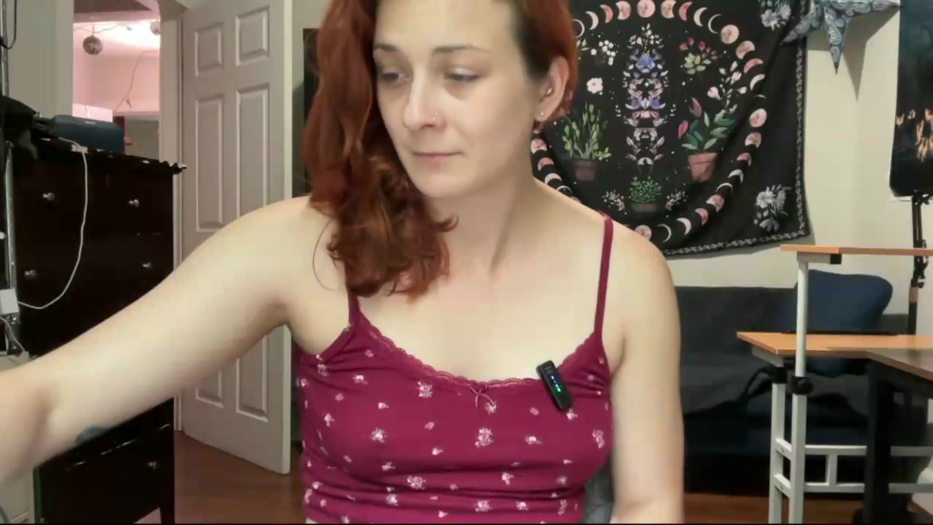 Gallery image thumbnail from AriaFields's myfreecams stream on, 06/08/2026, 20:17 image 16 of 20