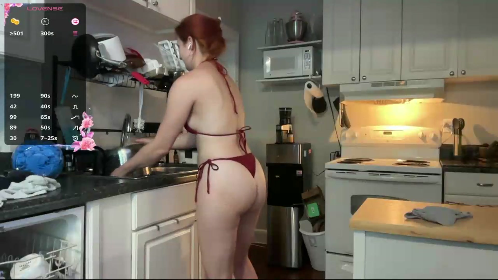 Gallery image thumbnail from AriaFields's myfreecams stream on, 07/16/2026, 18:45 image 5 of 20