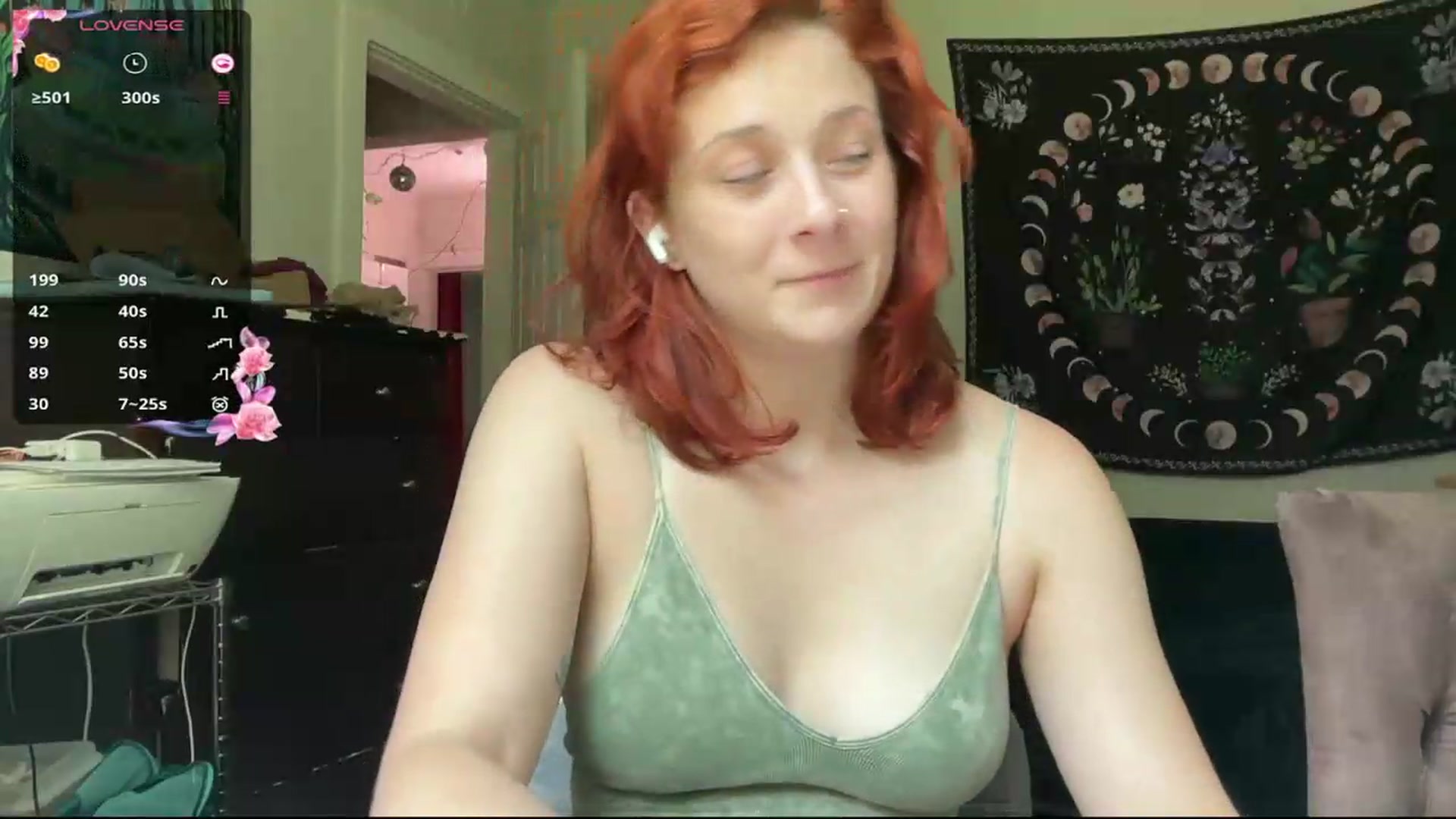 Gallery image thumbnail from AriaFields's myfreecams stream on, 07/28/2026, 19:26 image 19 of 20