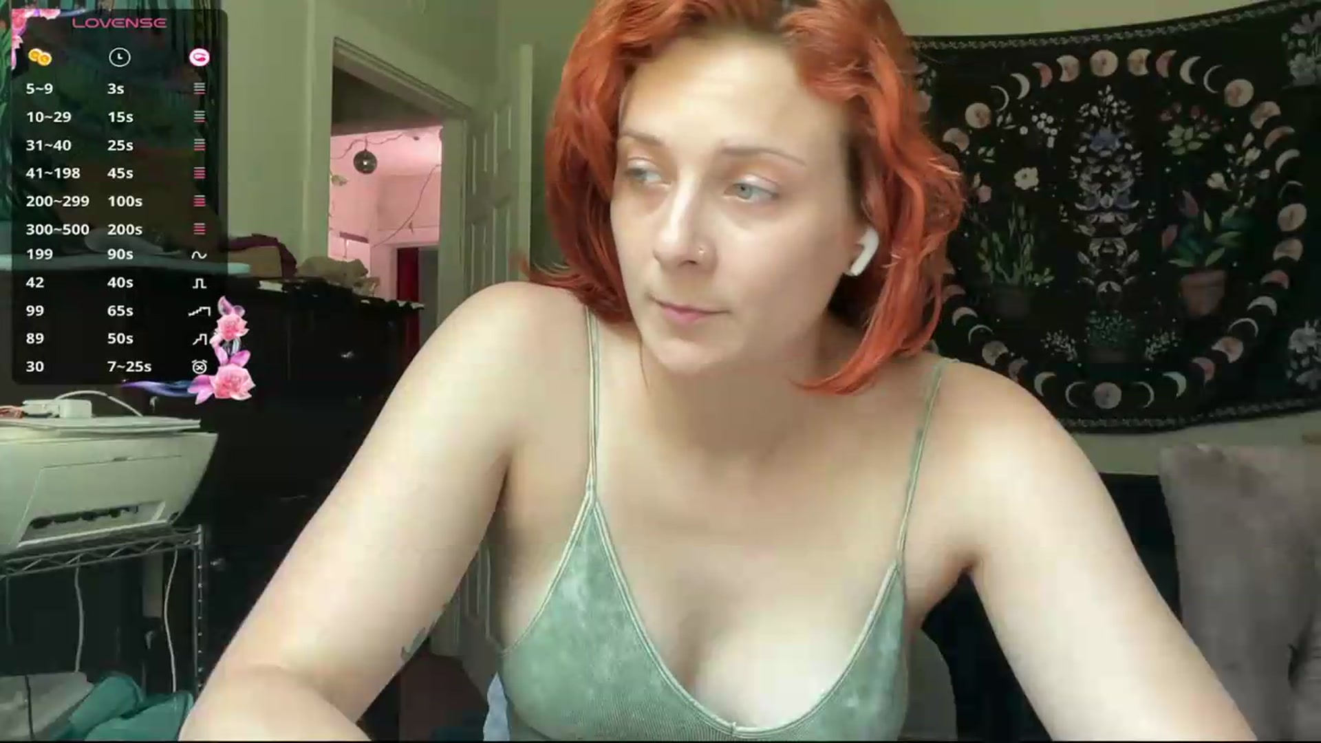 Gallery image thumbnail from AriaFields's myfreecams stream on, 07/28/2026, 19:26 image 9 of 20