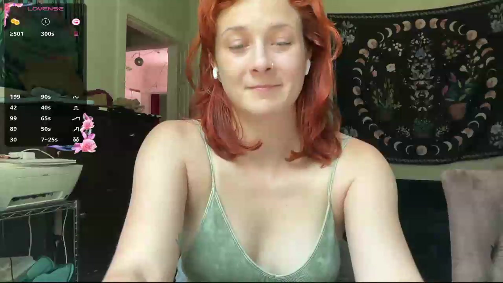 Gallery image thumbnail from AriaFields's myfreecams stream on, 07/28/2026, 19:26 image 17 of 20