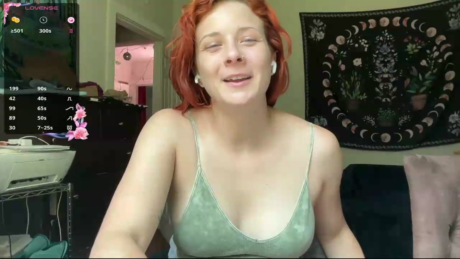 Gallery image thumbnail from AriaFields's myfreecams stream on, 07/28/2026, 19:26 image 13 of 20