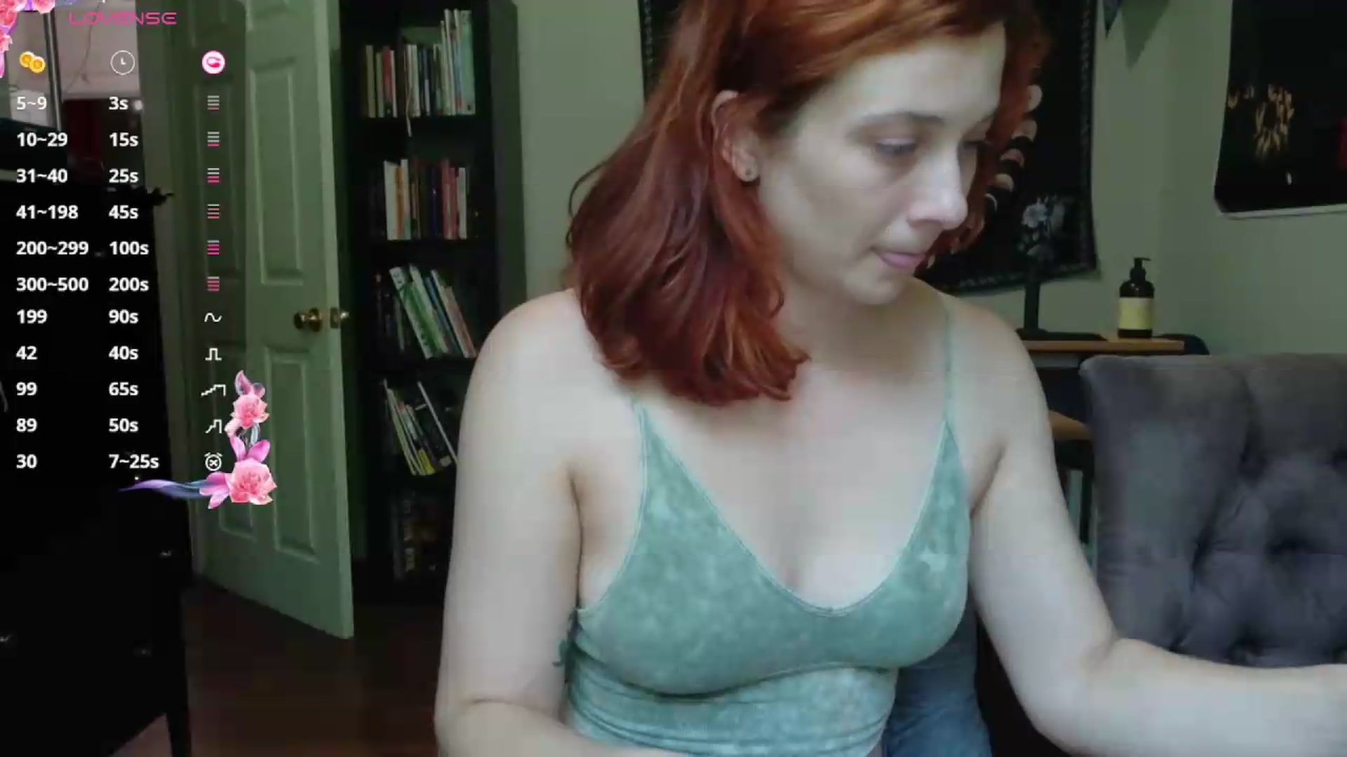 Gallery image thumbnail from AriaFields's myfreecams stream on, 08/25/2026, 21:15 image 8 of 20