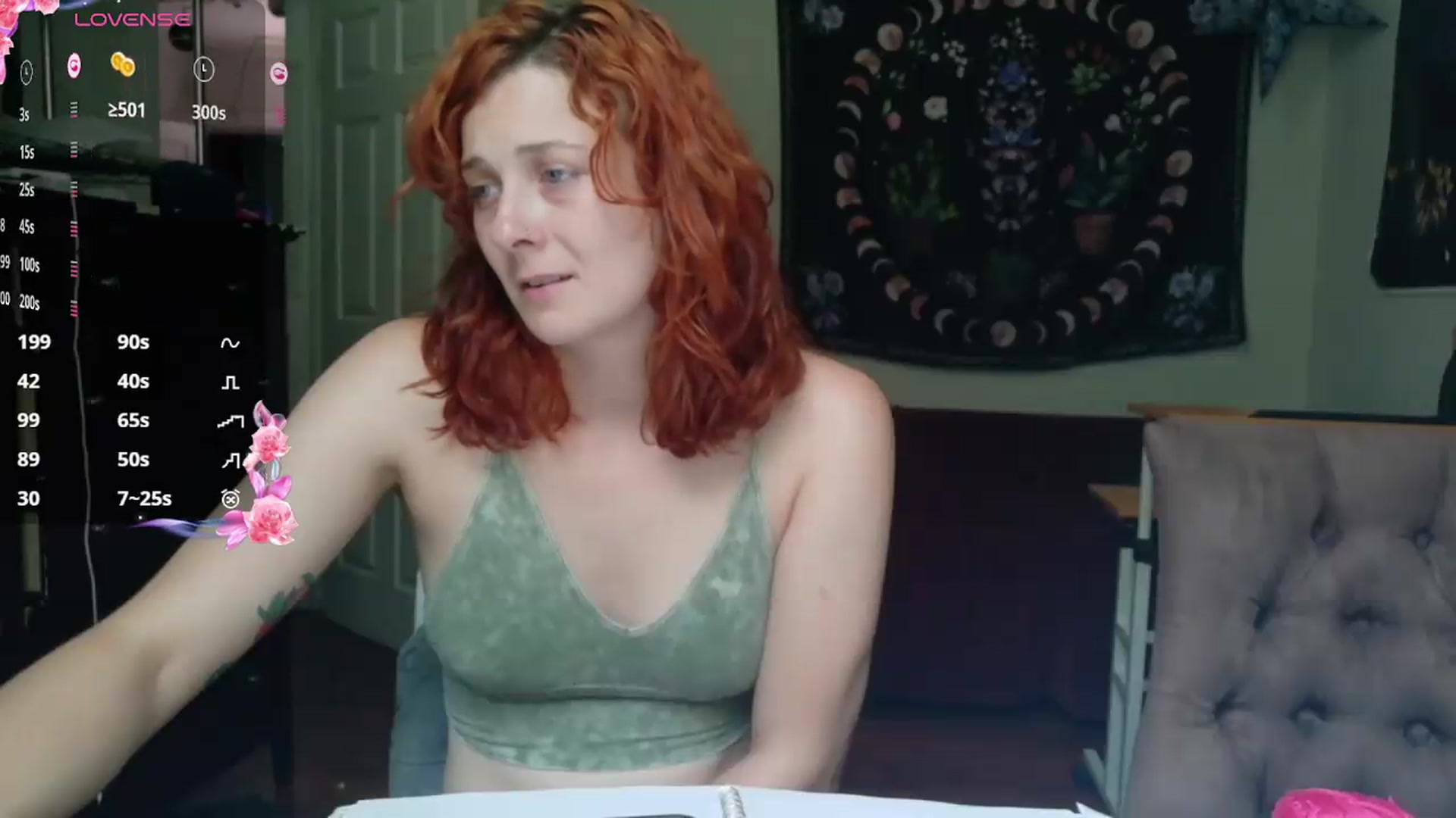 Gallery image thumbnail from AriaFields's myfreecams stream on, 08/31/2026, 19:09 image 10 of 20