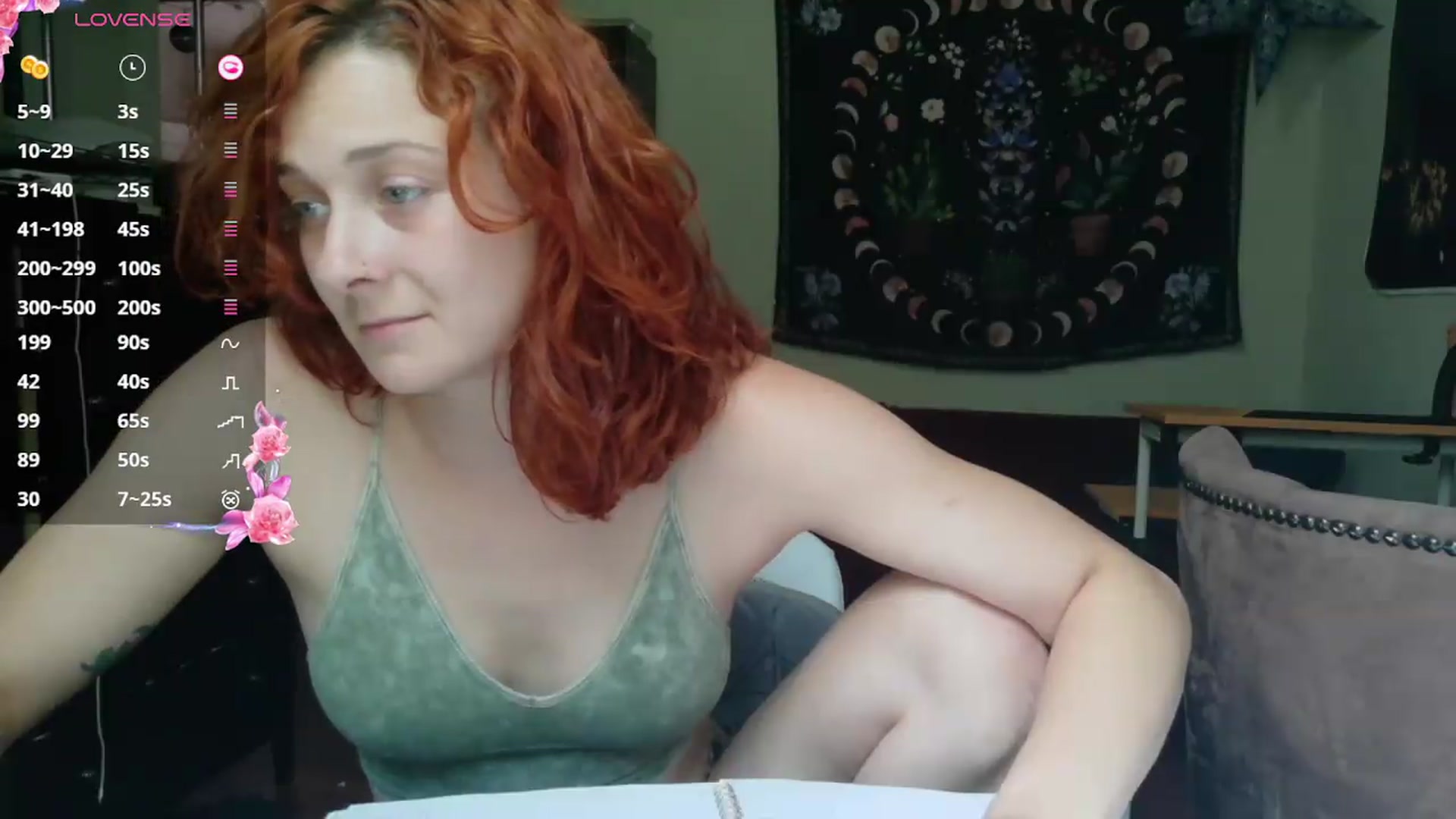 Gallery image thumbnail from AriaFields's myfreecams stream on, 08/31/2026, 19:09 image 16 of 20