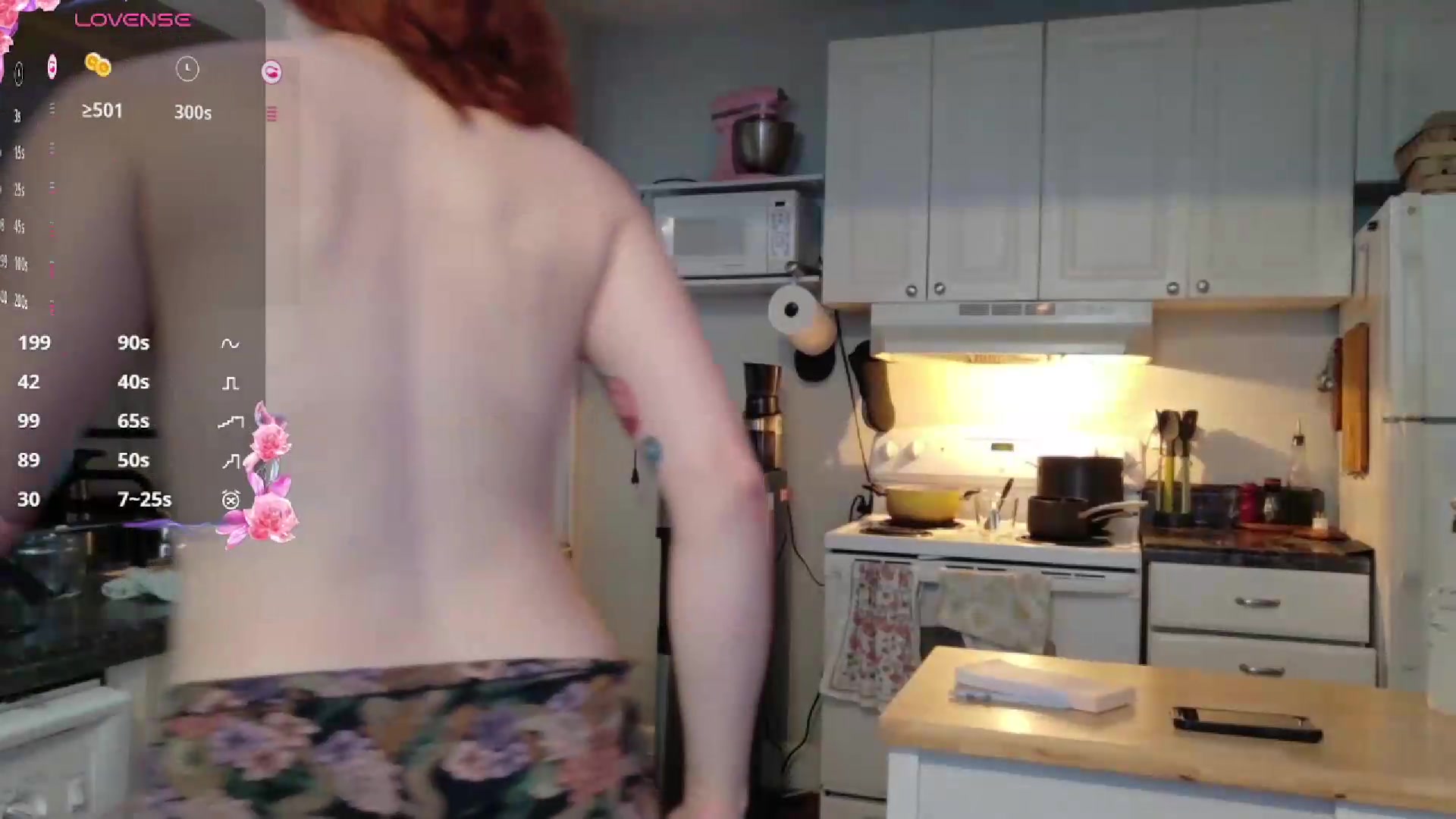 Gallery image thumbnail from AriaFields's myfreecams stream on, 09/08/2026, 20:52 image 9 of 20