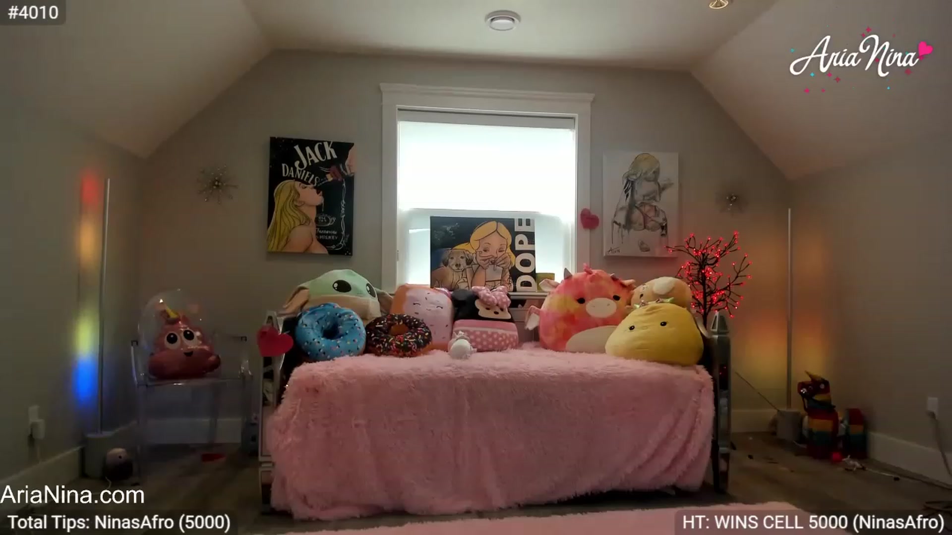 Gallery image thumbnail from AriaNina's myfreecams stream on, 05/30/2023, 21:36 image 14 of 20