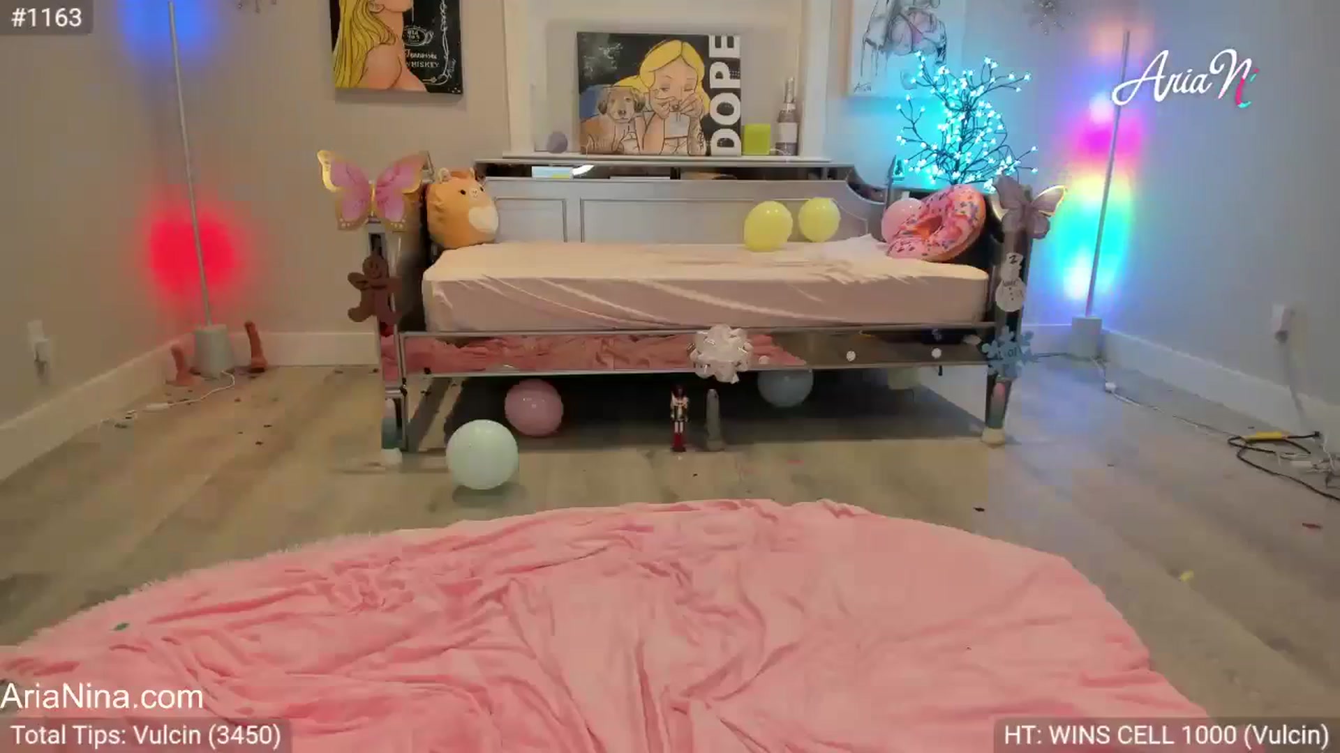Gallery image thumbnail from AriaNina's myfreecams stream on, 11/13/2023, 04:01 image 8 of 20