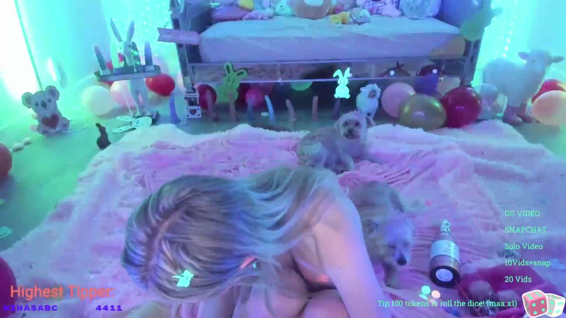 Gallery image thumbnail from AriaNina's myfreecams stream on, 03/25/2024, 04:06 image 17 of 20
