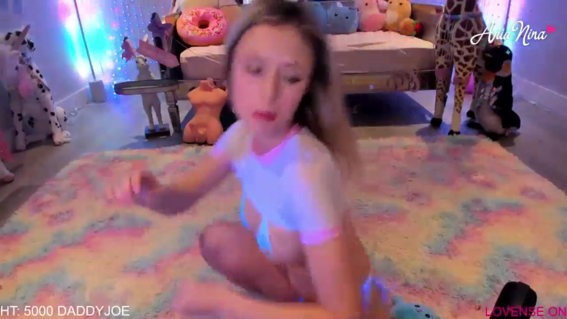 Gallery image thumbnail from AriaNina's myfreecams stream on, 10/21/2024, 01:08 image 13 of 20