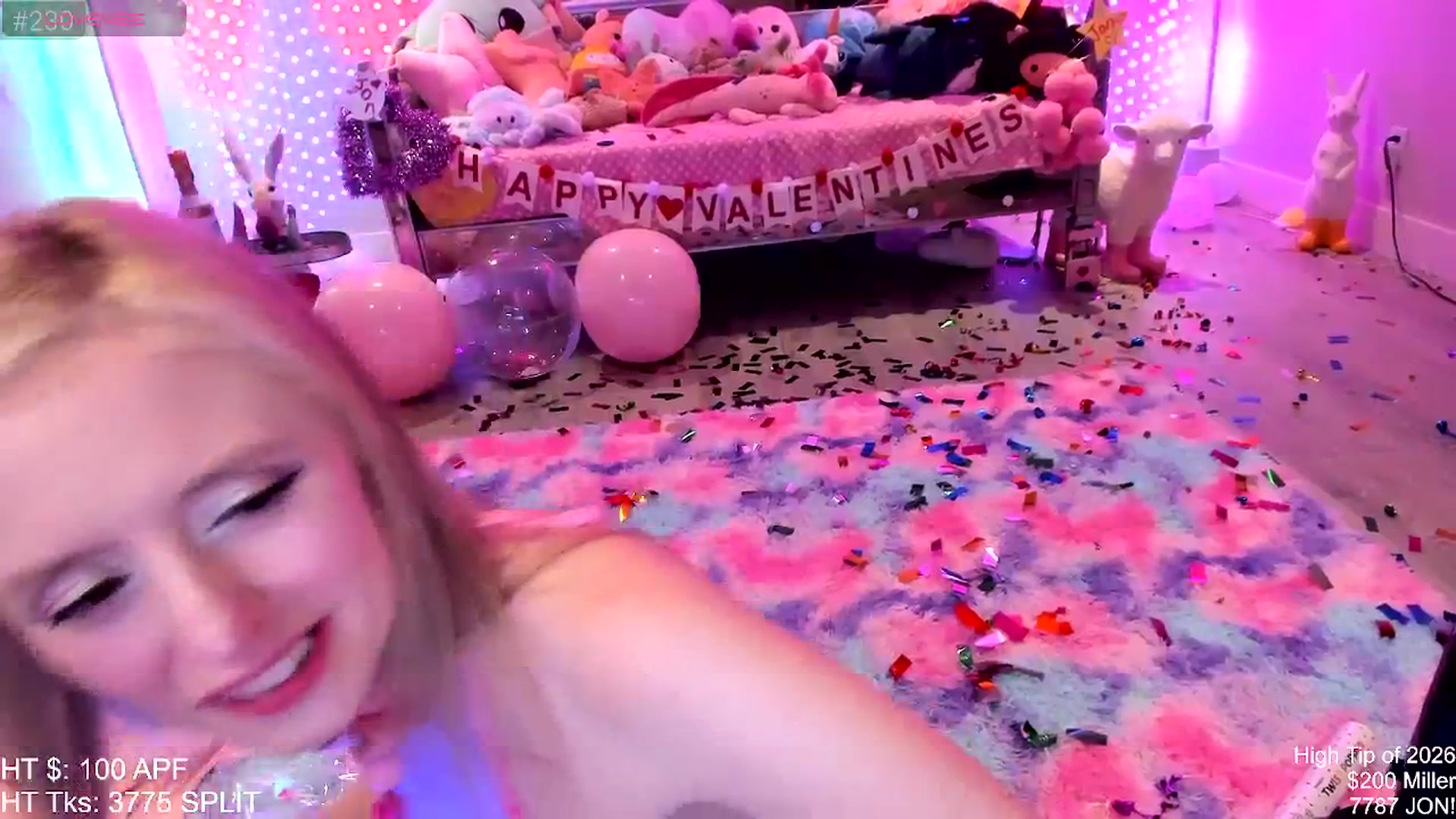 Gallery image thumbnail from AriaNina's myfreecams stream on, 04/02/2026, 05:34 image 18 of 20