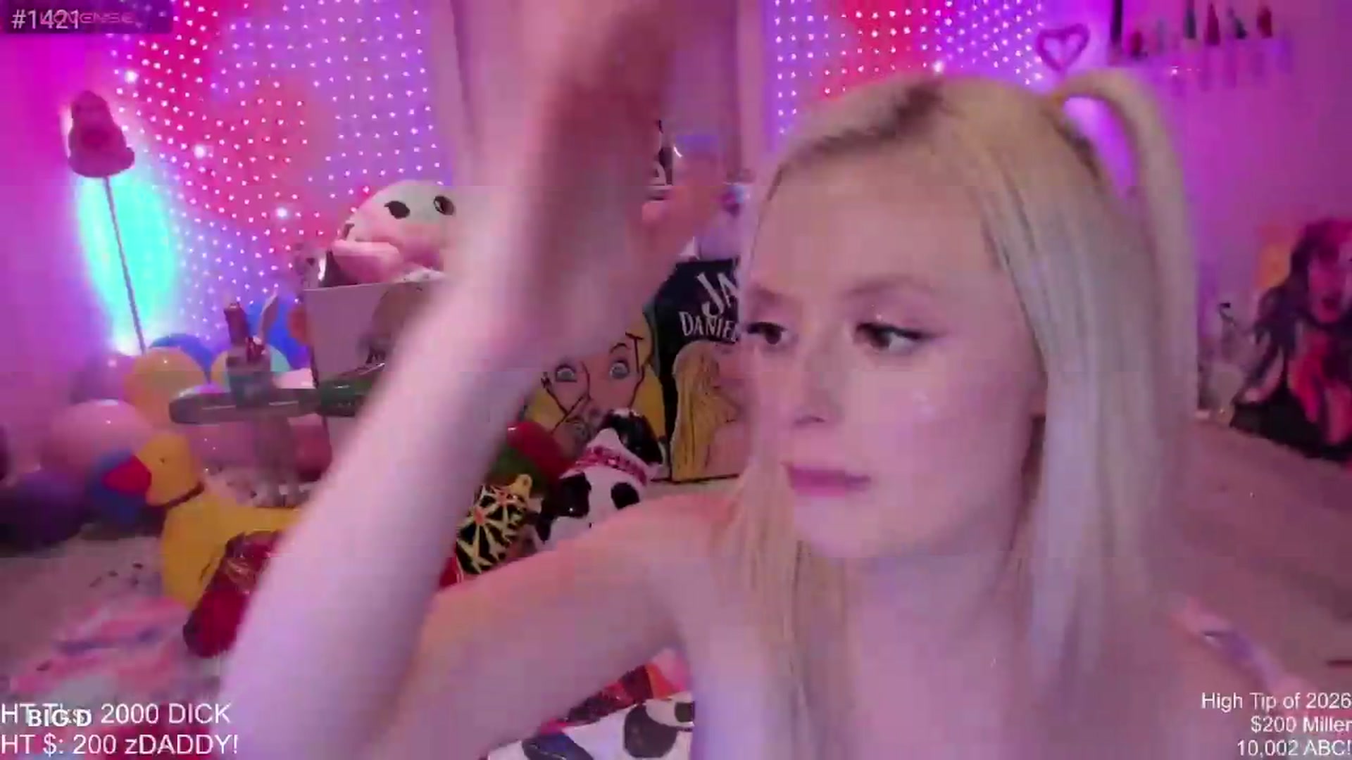 Gallery image thumbnail from AriaNina's myfreecams stream on, 09/10/2026, 04:38 image 15 of 20