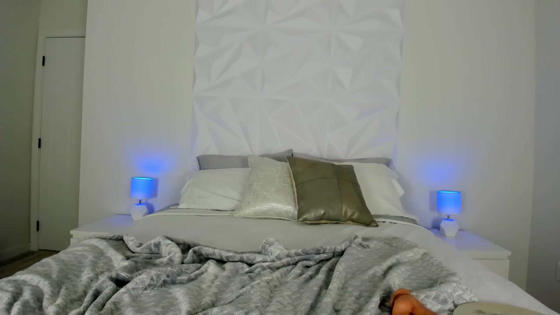 Gallery image thumbnail from AriaO's myfreecams stream on, 11/21/2022, 03:09 image 7 of 20