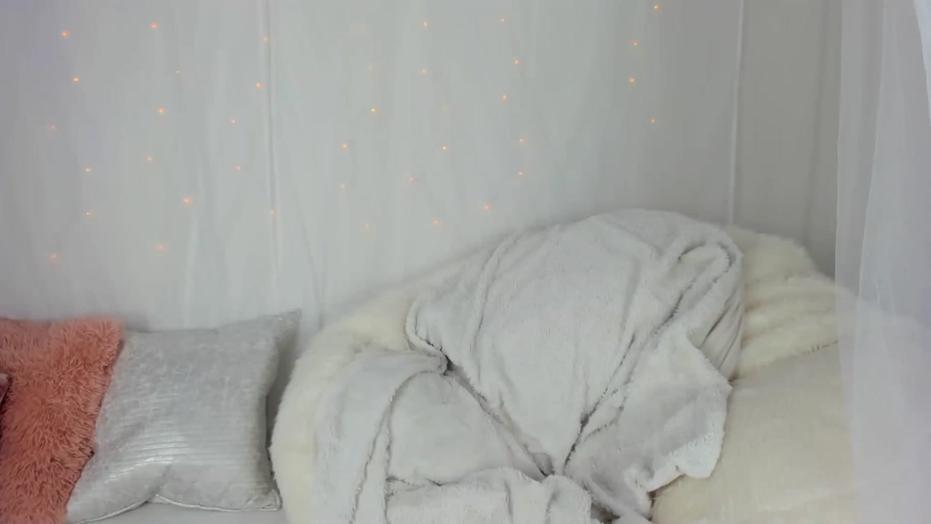 Gallery image thumbnail from AriaO's myfreecams stream on, 02/21/2023, 02:06 image 5 of 20