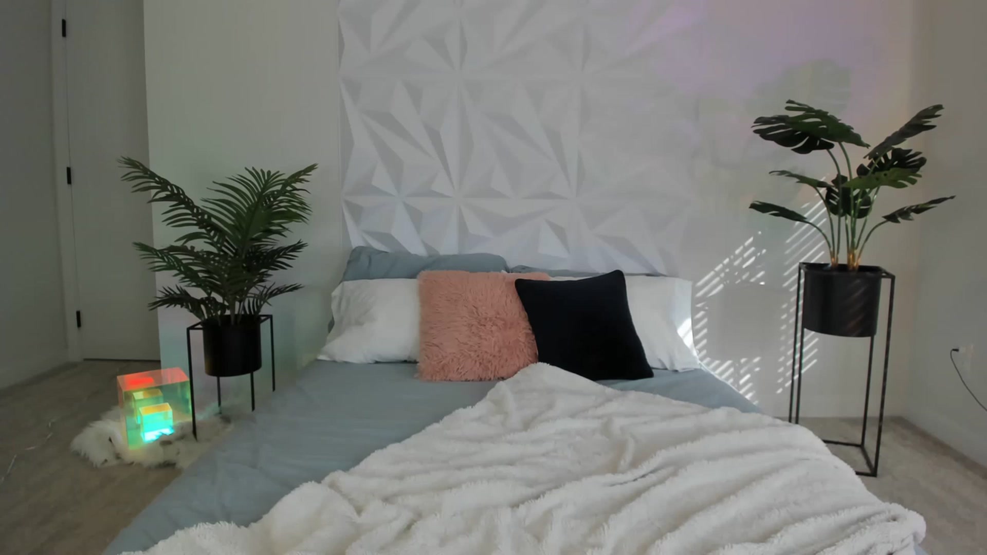 Gallery image thumbnail from AriaO's myfreecams stream on, 03/26/2023, 23:57 image 19 of 20