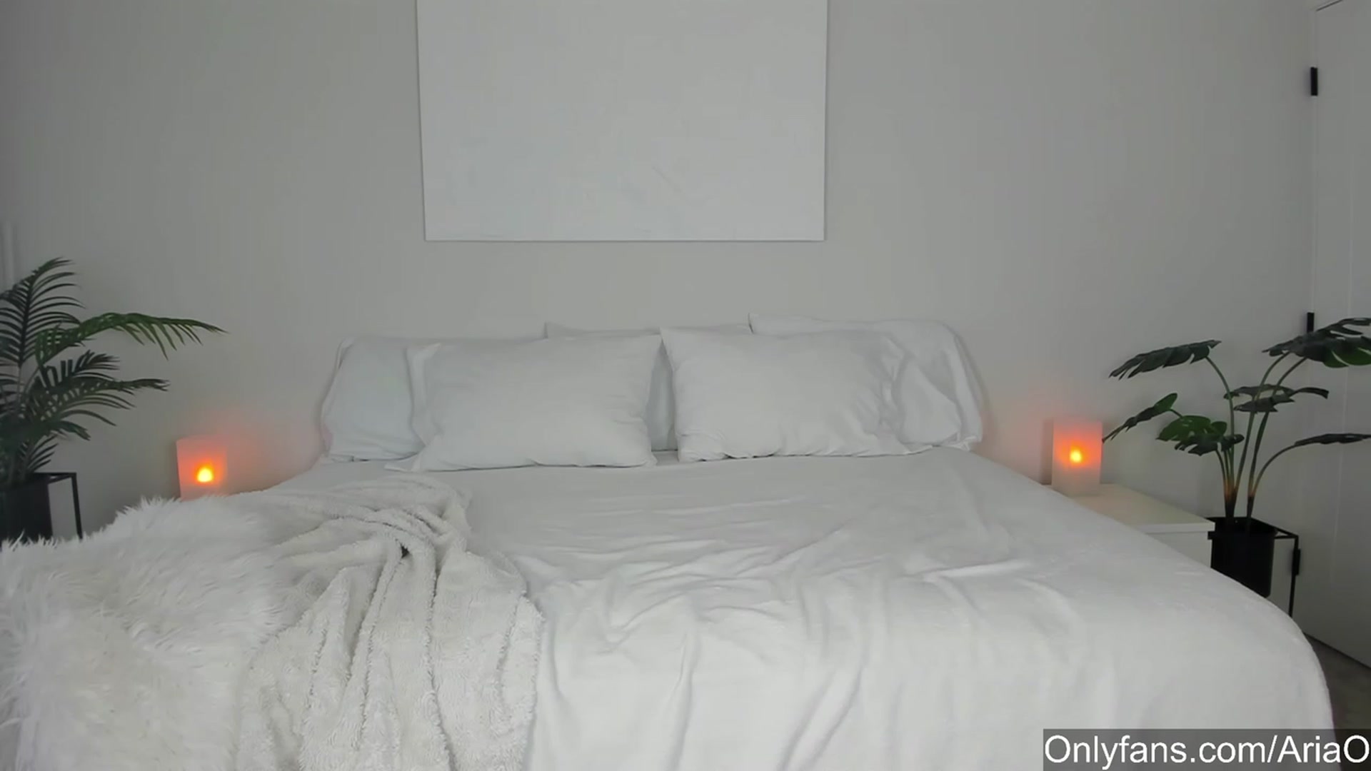 Gallery image thumbnail from AriaO's myfreecams stream on, 07/17/2023, 24:02 image 11 of 20