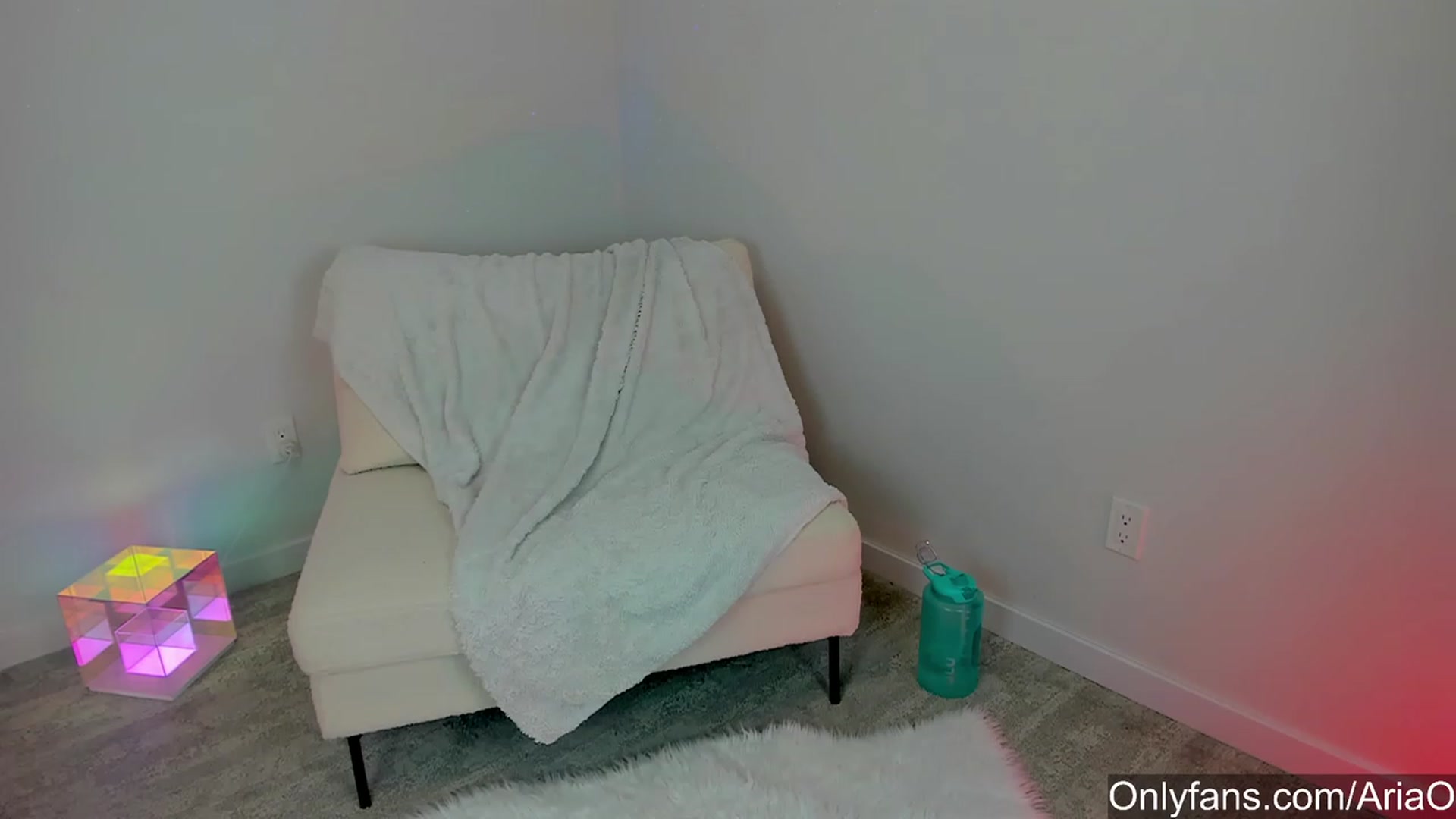 Gallery image thumbnail from AriaO's myfreecams stream on, 10/04/2023, 01:26 image 2 of 20